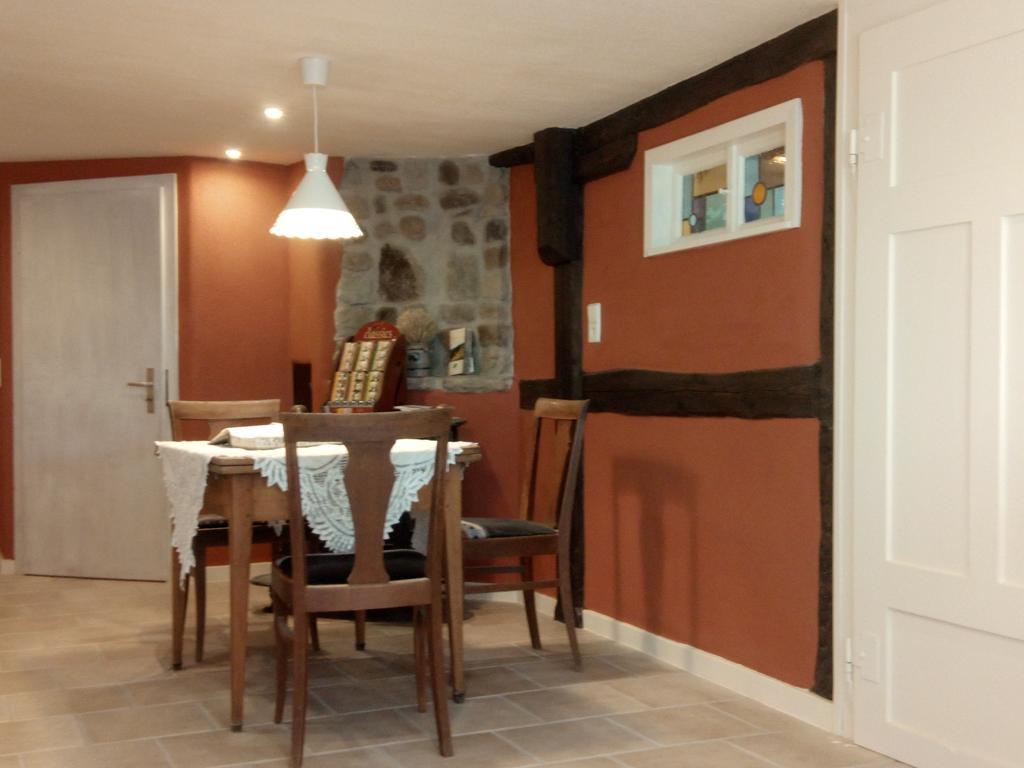 Gemuetliche Gaestezimmer In Einem Neu Sanierten Fachwerkhaus Sachsenheim Luaran gambar